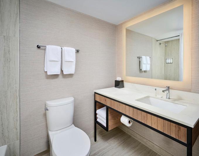 Valhalla Hotel & Conference Centre Θάντερ Μπέι Εξωτερικό φωτογραφία